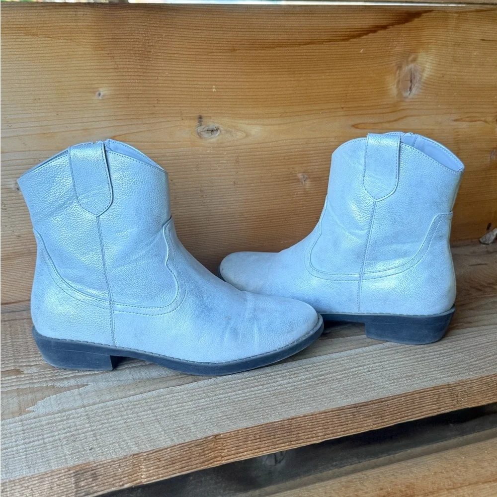 GAP silver cowgirl boots (sz 2)